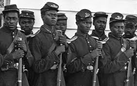 8 Figures - Regulation coats - Kepis - Advancing - African American troops